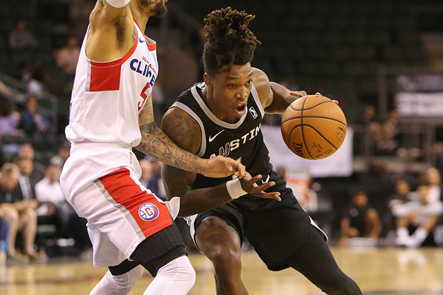 jiuyougame-窗口期圣安东尼奥马刺调整名单以备NBA总决赛；临场应变环节打磨；更衣室稳定；球探报告显示潜力的简单介绍