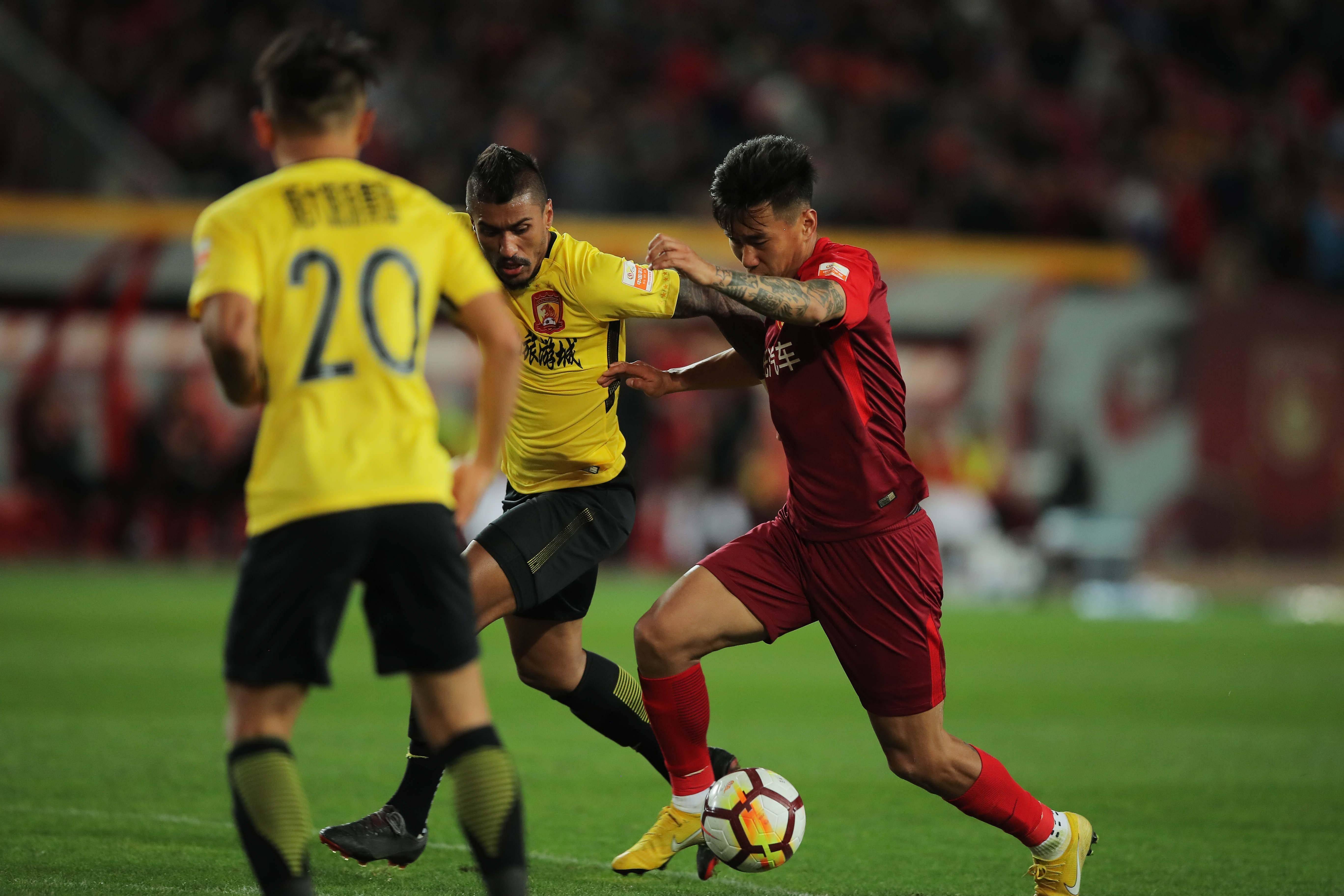 9游-冲刺阶段突围战来临，斯图加特围绕中超豪取连胜，赛场秩序良好，临场指挥获称赞的简单介绍